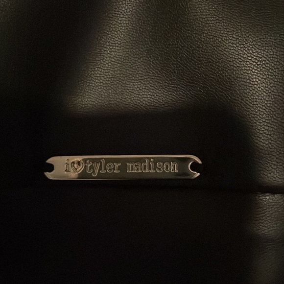 Vicky Vegan Leather Pants - Picture 4 of 5